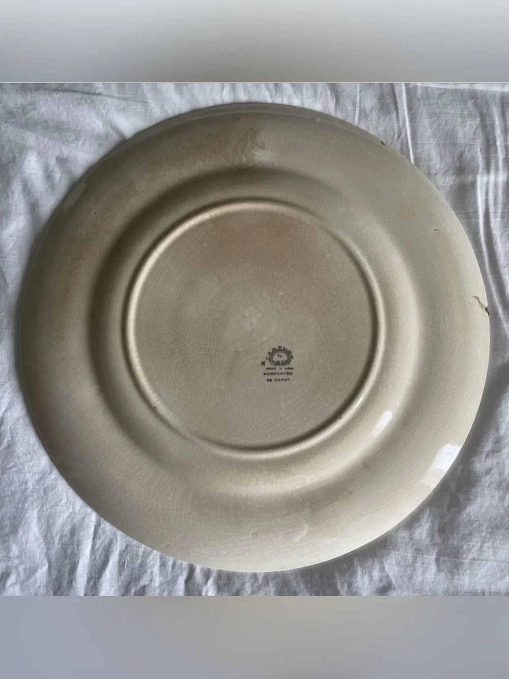 VINTAGE CENTURY BY SALEM 23 KARAT FILIGREE GOLD TRIM 11” BLUE DINNER PLATE DECOR